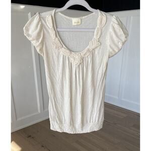 Pretty Good Womens Cream Striped Rosette Collared Puff Sleeved T Shirt Sz Medium